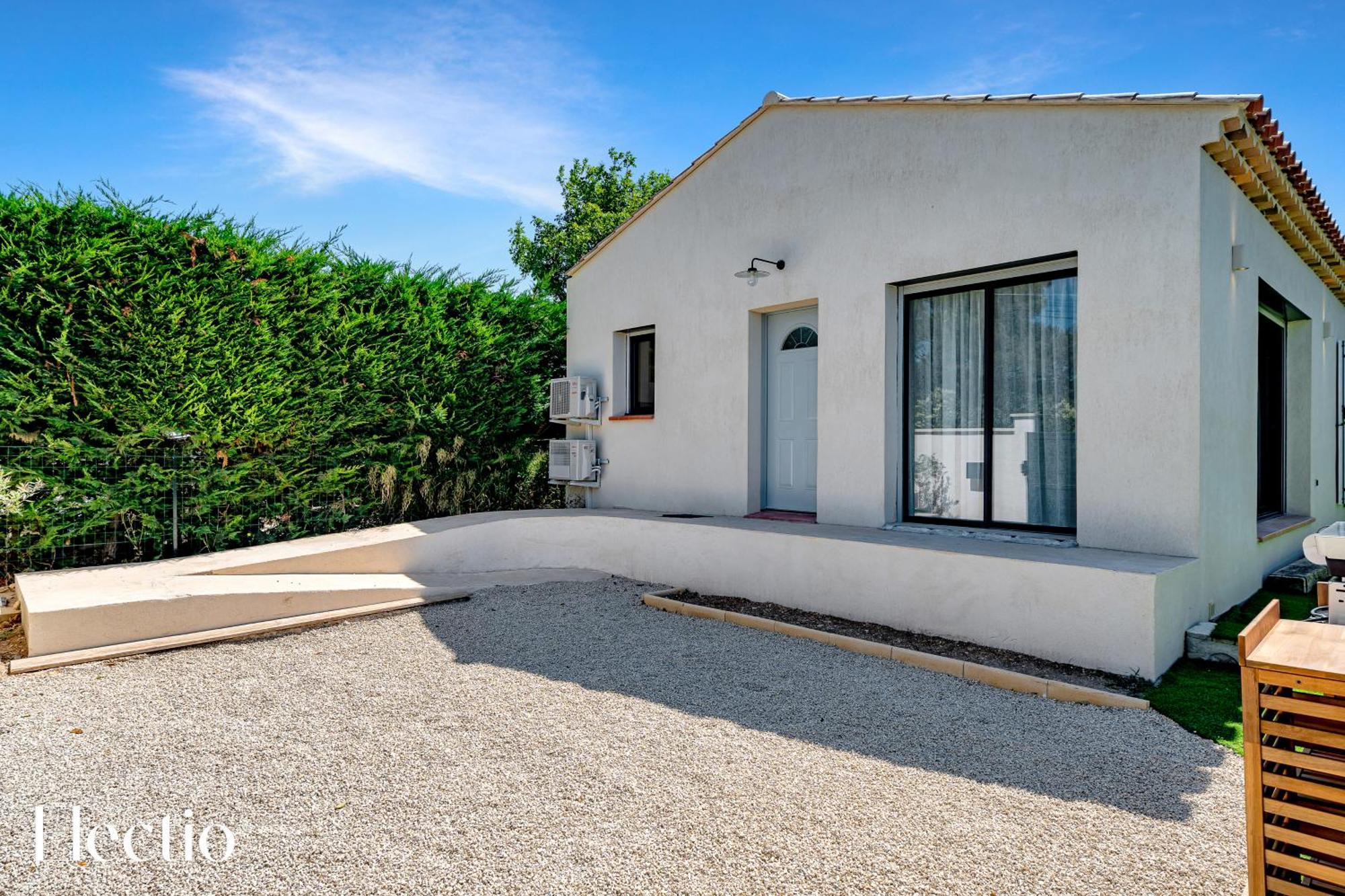 Villa Oliveda - Piscine & Salon Cinema ลูร์มาแร็ง ภายนอก รูปภาพ